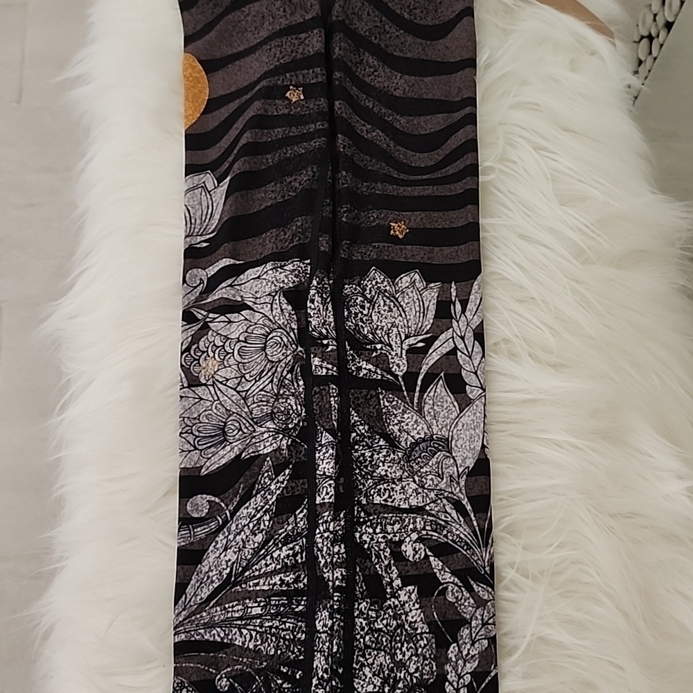 🌒🌟🌚🌛✨️Niyama Sol Luna Batefoot Leggings XS, BNWT🏷 - Picture 11 of 16